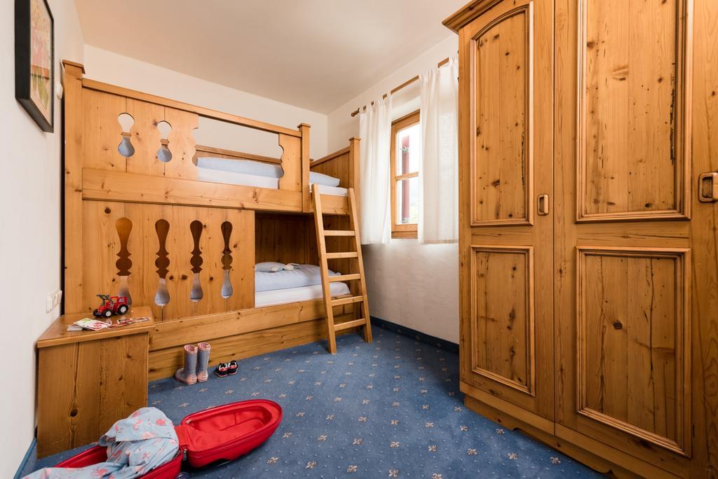 Ansitz Wirtsgut - Familienappartements In Den Bergen Леоганг Екстер'єр фото