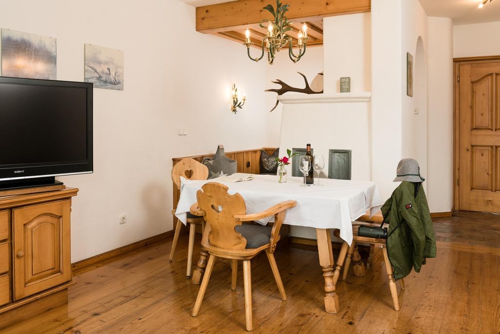 Ansitz Wirtsgut - Familienappartements In Den Bergen Леоганг Екстер'єр фото
